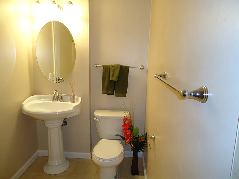 Fox Brook Townhomes — Photo 14