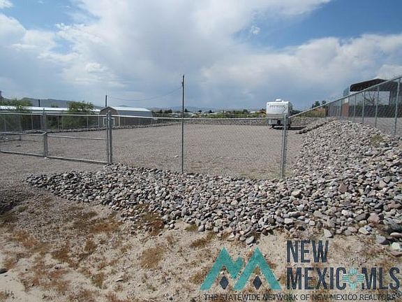 2nd image of 405 Country Club Blvd