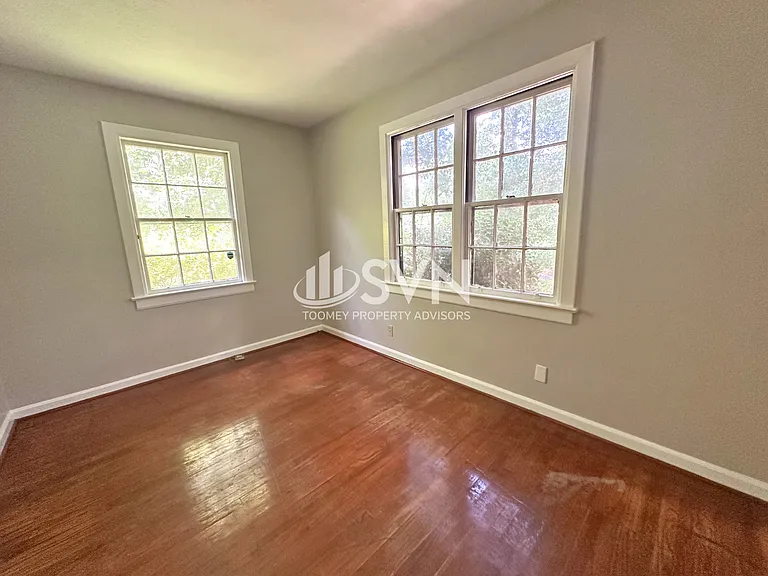 4823 Auburn Dr S — Photo 9