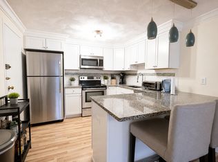 1105 Lexington St Unit 4-2, Waltham, MA 02452