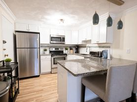 1105 Lexington St