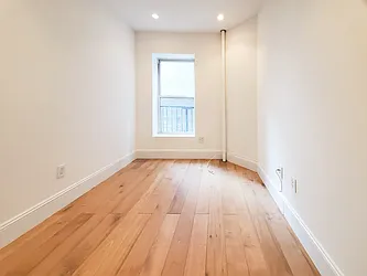 Rented by Brighton Management