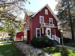 319 S Maryland Ave, Mason City, IA 50401