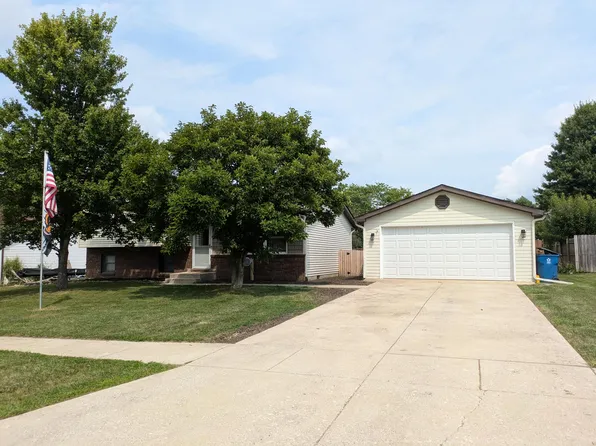 17533 Calhoun St, Lowell, IN 46356