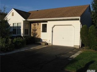 177 Theodore Dr, Coram, NY 11727