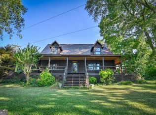 1328 Community Dr, Union Point, GA 30669