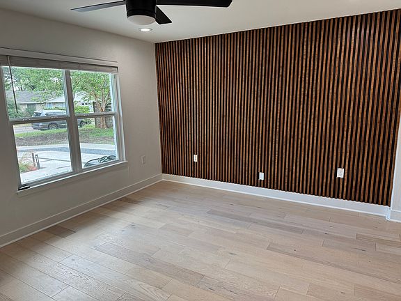 5th image of 5002 Glencoe Cir