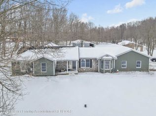5984 N River Hwy, Grand Ledge, MI 48837