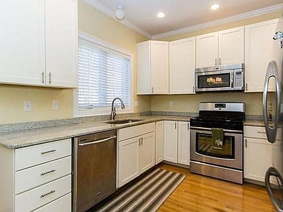 4th image of 58 Prospect St #58