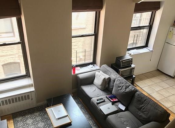4th image of 303 E 95th St Unit 6G