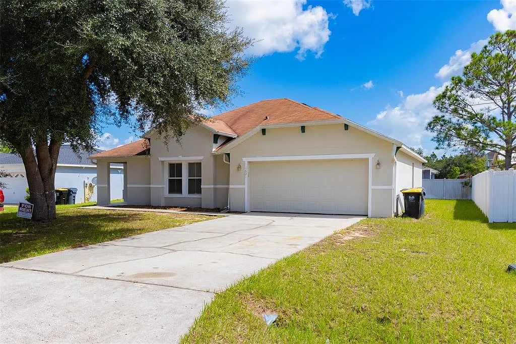 3 bed, 2.0 bath, 1809 sqft, $1,700 — Photo 1