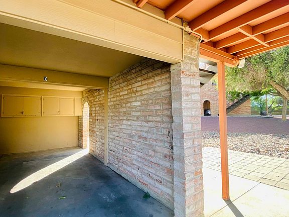 4th image of 6610 E Calle La Paz