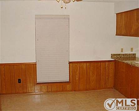 4th image of 5203 Utah Dr