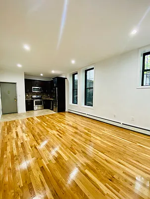 Rented by Hagstrom Management Inc | media 25