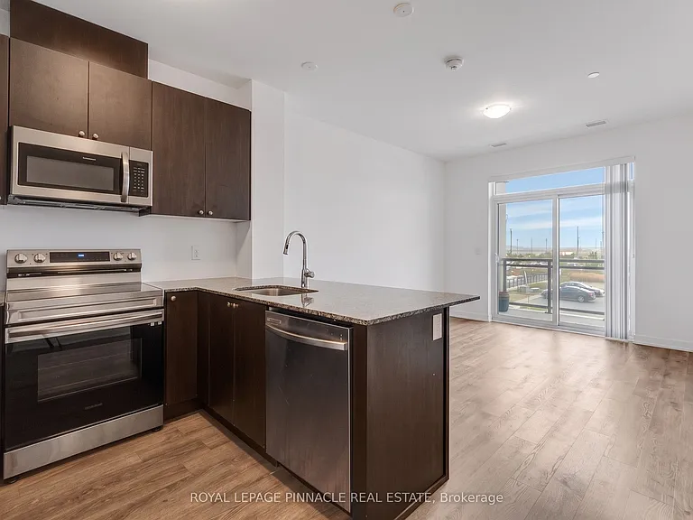 460 Gordon Krantz Ave #209 — Photo 15