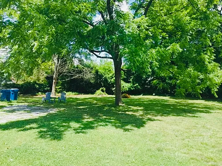 333 E Camden Wyoming Ave — Photo 2