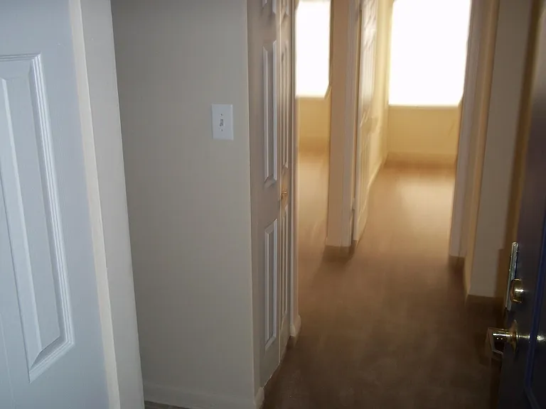 Mount Vernon Plaza — Photo 14