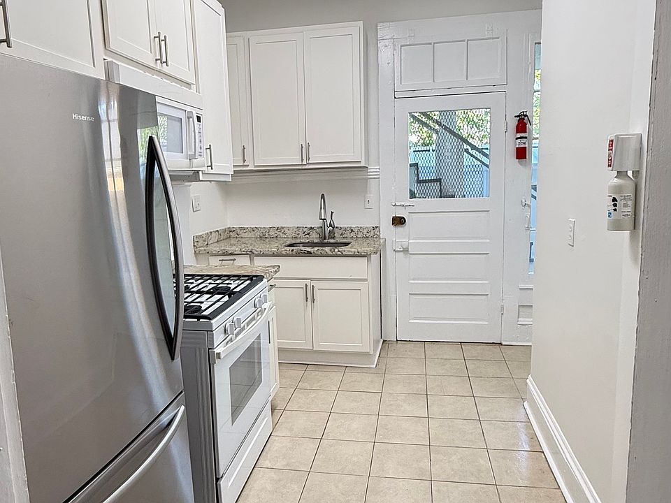1st image of 1133 Fern St #A