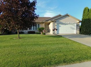 1820 Wildlife Dr, Kewaskum, WI 53040