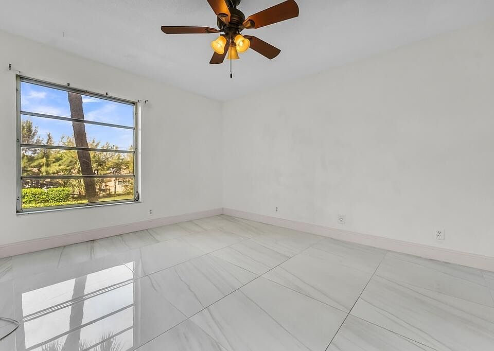 1st image of 460 NW 20th Street #2100