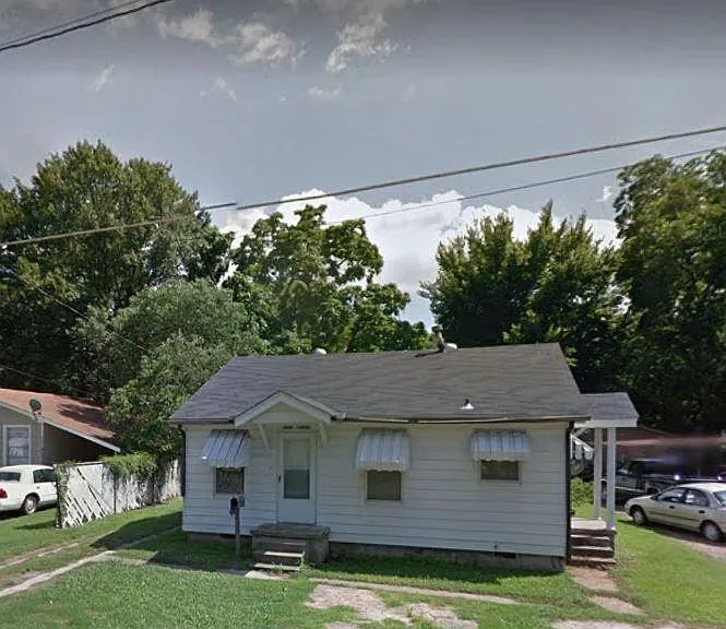 4900 Atkins St — Photo 1