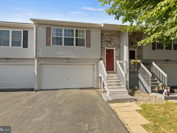 139 Norlawn Cir, Lancaster, PA 17601