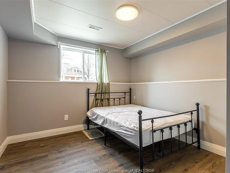 1044 Lena Ave #LOWER — Photo 11