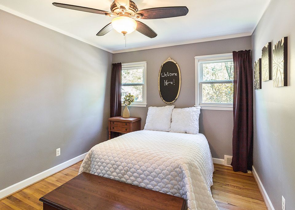 1st image of 10071 E Clements Cir
