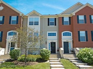 1003 Alberta Rd, Elgin, IL 60124