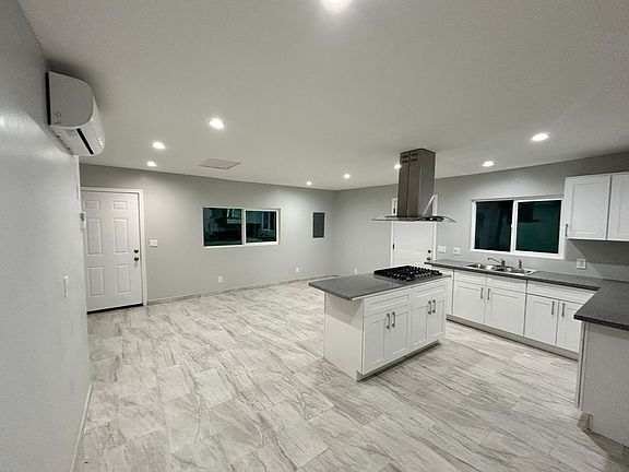 4th image of 9725 Birchdale Ave