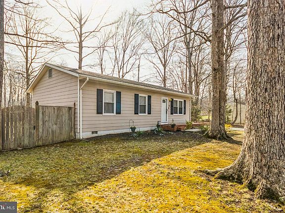 3rd image of 10601 Meadowlark Ln