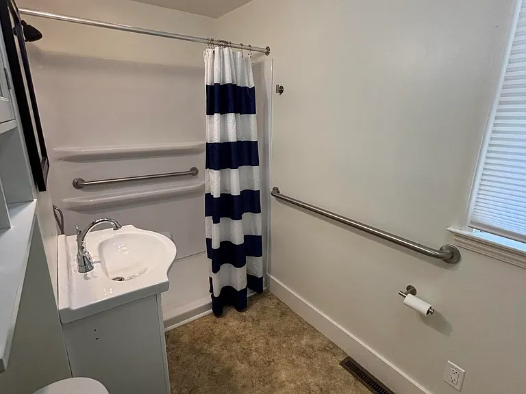 611 N Jackson St #1 — Photo 13
