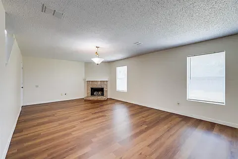 933 Medina Dr — Photo 20