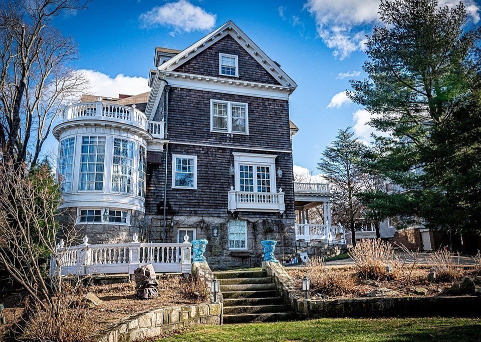 654 Highland Ave, Fall River, MA 02720 Zillow