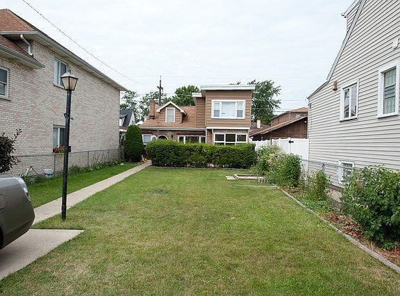 2nd image of 4436 N Newcastle Ave