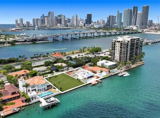851 N Venetian Dr, Miami Beach, FL 33139
