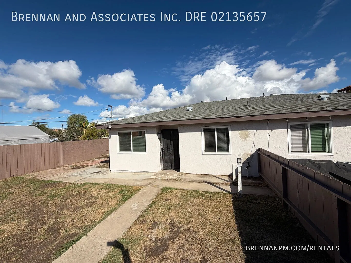 Renovated 2BR/1BA Unit with Parking in San Diego — Photo 1
