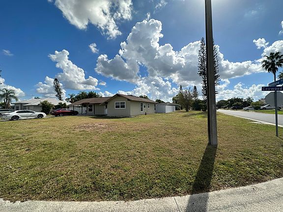 4th image of 1439 Caywood Cir N