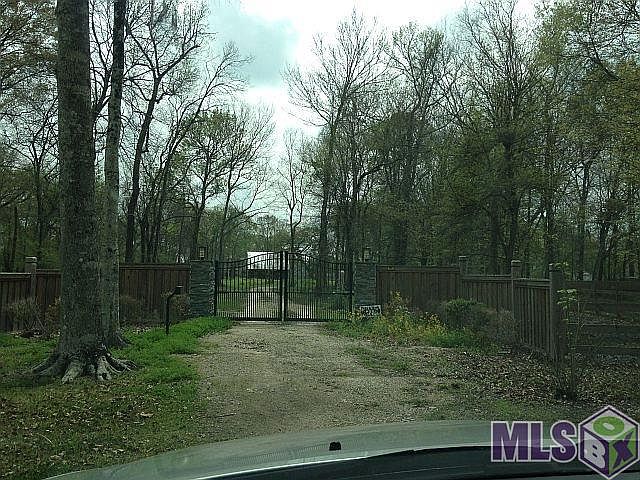 2nd image of 17016 Blue Ridge Rd
