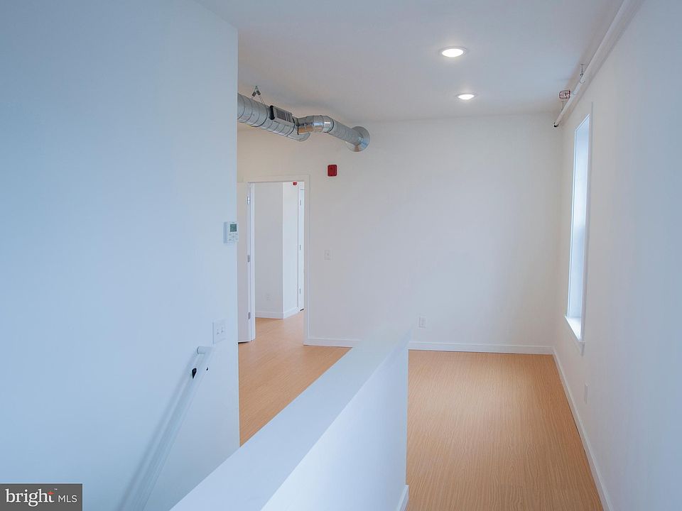 1st image of 3441-43 Frankford Ave #3