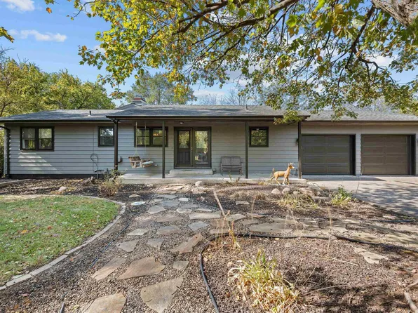 13 Deer Run Rd, Orion, IL 61273