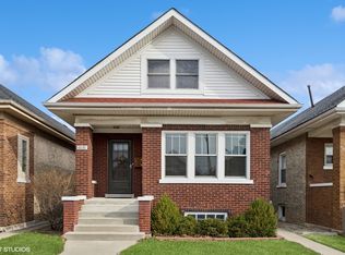 6036 W Dakin St, Chicago, IL 60634