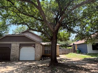2033 Redwing Way, Round Rock, TX 78664