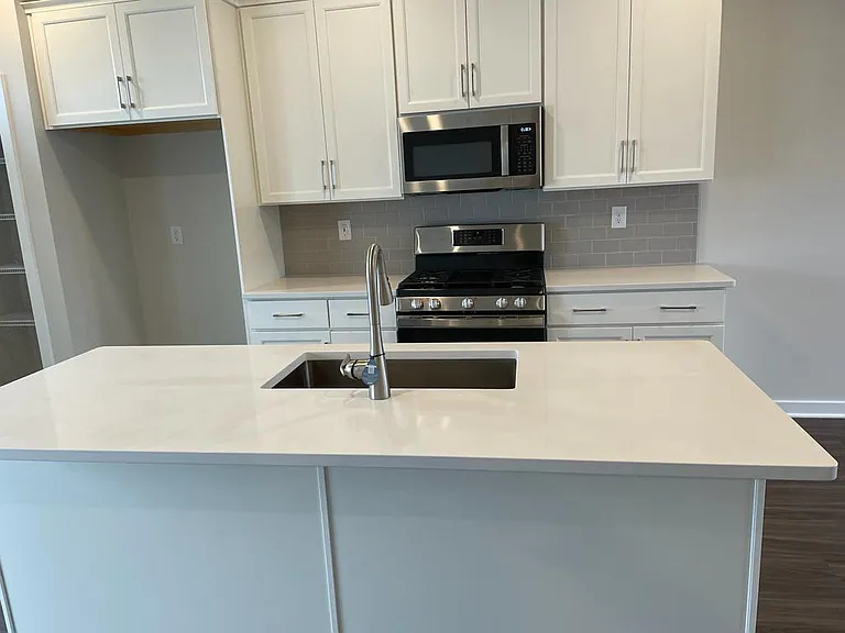737 Peony Ln — Photo 15
