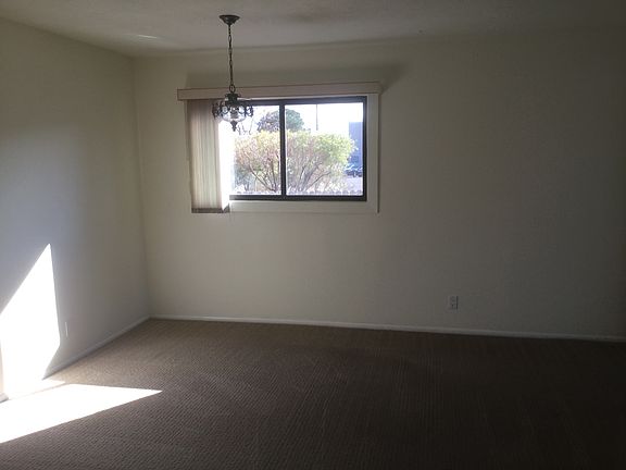 2nd image of 55 Calle Monte Aplanado NW
