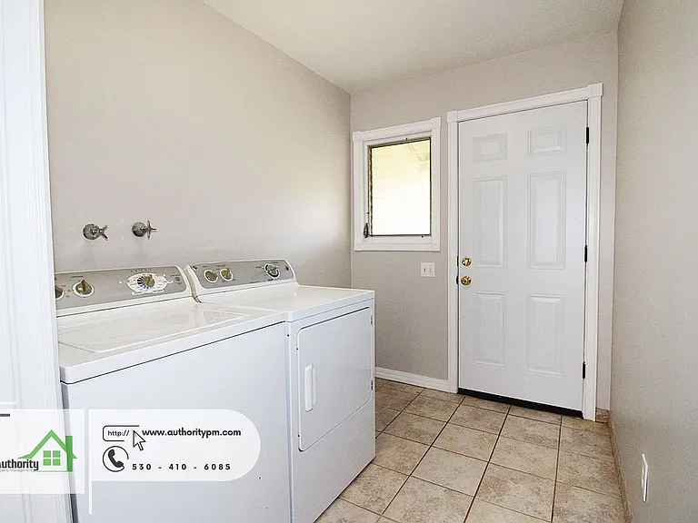 3773 Ricardo Ave — Photo 15