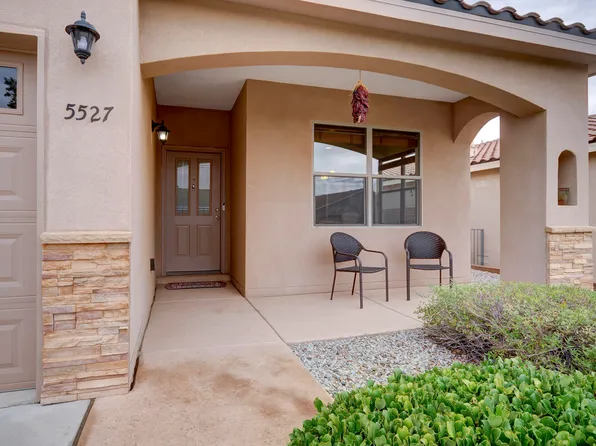 5527 Costa Garraf Rd NW, Albuquerque, NM 87120