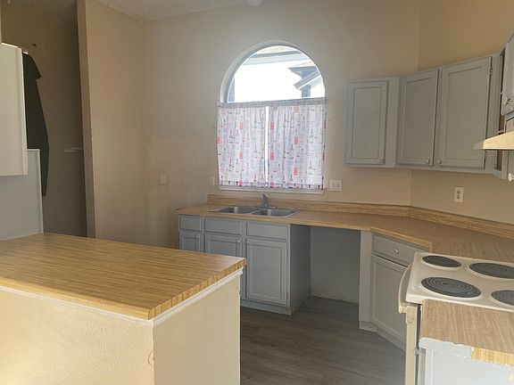 2nd image of 4110 Hunters Sun Dr