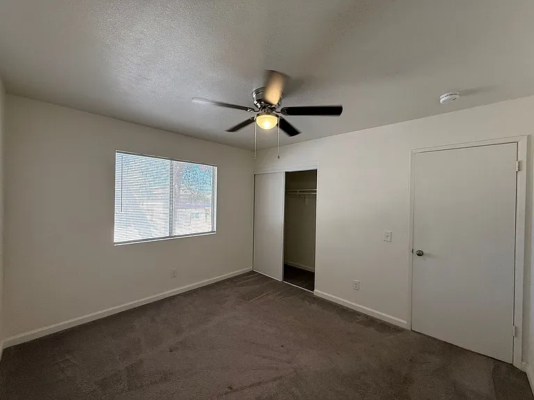 524 E Avenue Q12 #16 — Photo 10