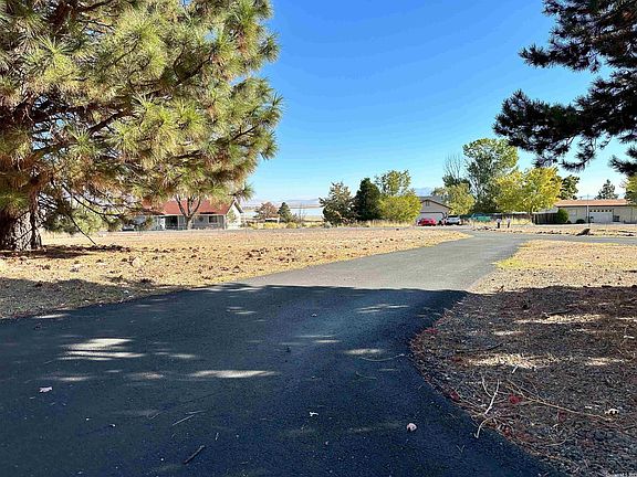 4th image of 459-655 Ponderosa Blvd
